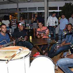 Grupo Loka na Tasca alegra a galera da Tasca