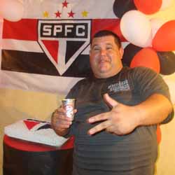 Maruan comemora aniversário ao lado da sua galera