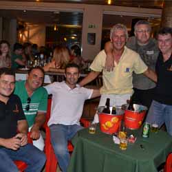 Banda Farol anima galera do Barbaridade em Marília