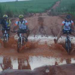 Equipe “Sou + Bike” realiza mais uma trilha