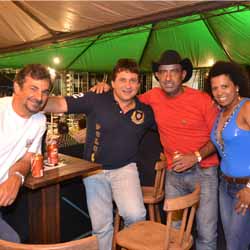 Galera vai em peso no 2º dia do Rodeio Fest - P1