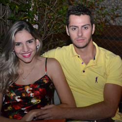 Galera curte a noite de abadão na Bellas Efihas