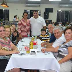 Restaurante e Churrascaria Brumado fica lotado - 1