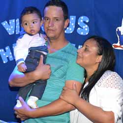 Vinicius  Henrique comemora 1º aninho com festa