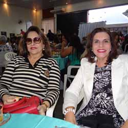 Mulheres se reúnem em chá na Comunidade El Shadday