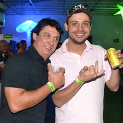 Musicas dos anos 80 agita o Rancho Show Bar