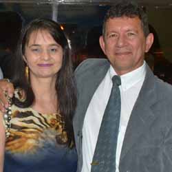 Antonio Carlos e Aurora celebram bodas de prata