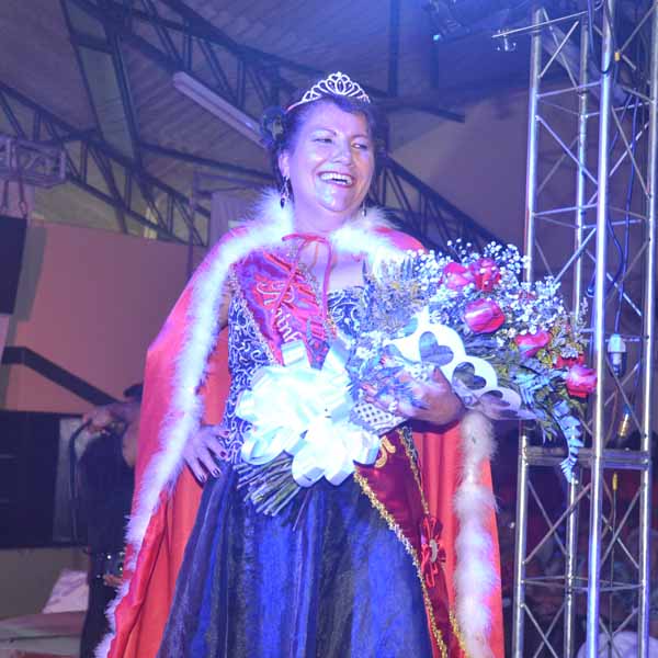 Vera Lucia é eleita Miss Terçeira Idade.