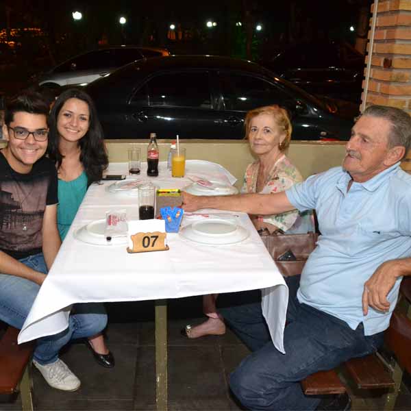 Amigos e Viola anima sabado na Dom Pepe