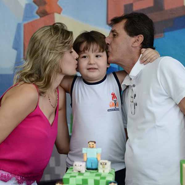 Matheus comemora 6 anos com festa