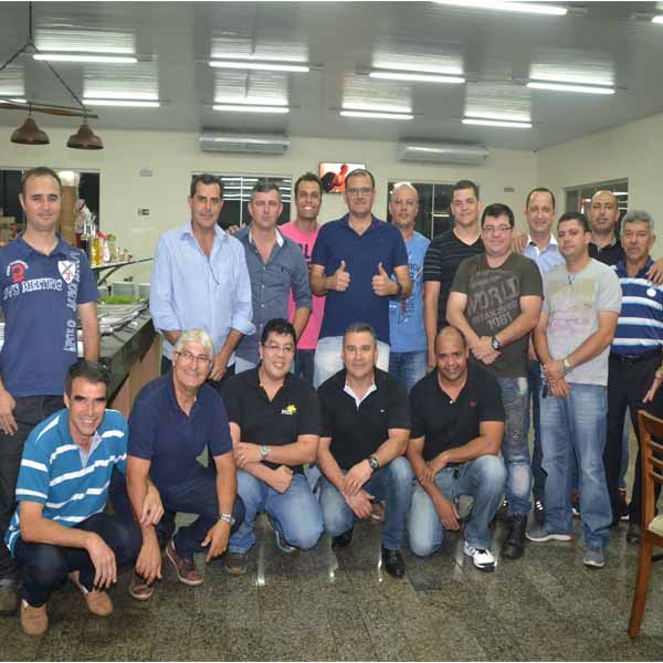 Confraternização de amigos e familiares