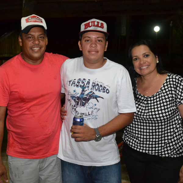 Otton Paiva festeja seus 20 anos com festa