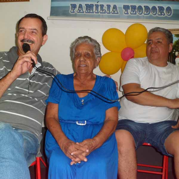 Dona Messias completa 87 anos e festeja - Parte 2