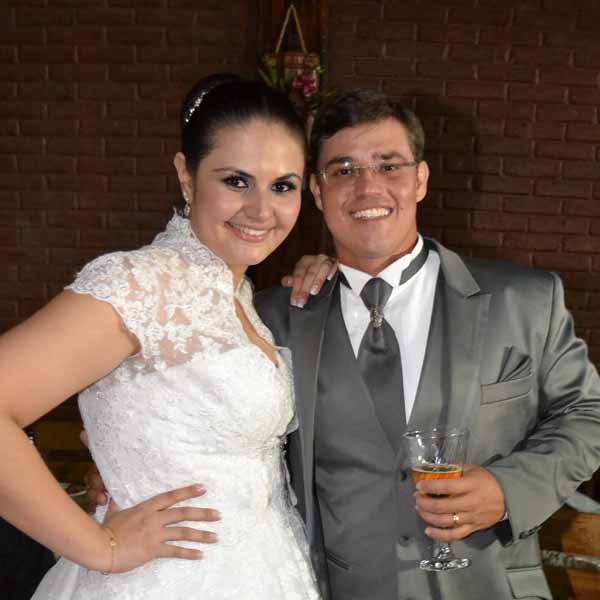 Daiane e Fábio celebram a união