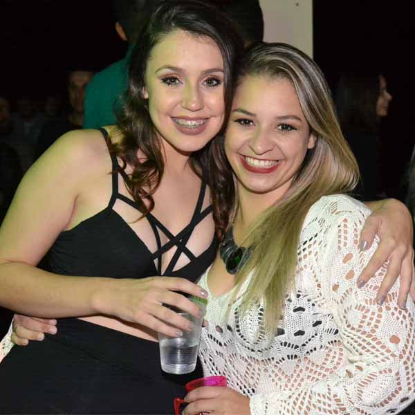 Isadora e Thaisa comemoram juntas mais um aniversário