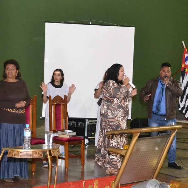 2ª Ajoelha Paraguaçu Ministério Pentecostal Rei da Glória