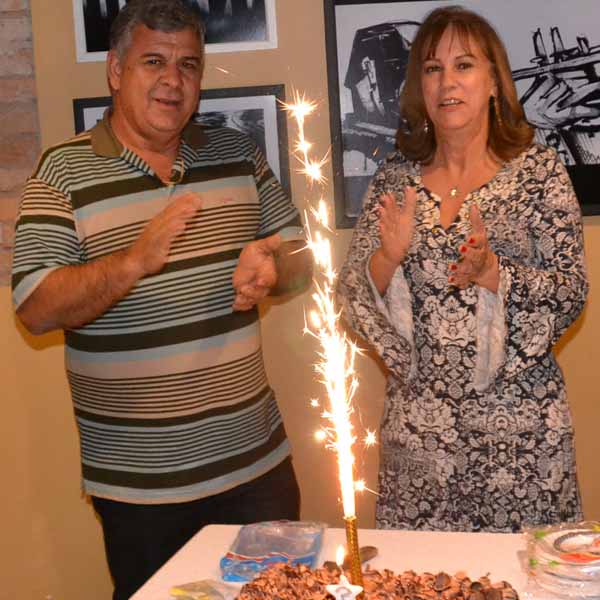 Rosa Janegitz comemora seu aniversário com festa