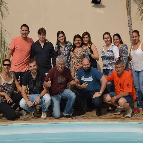 15ª turma de Administração se reúnem para confraternização