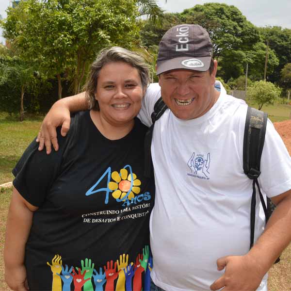 Alunos da Apae ganham churrasco por mais um ano