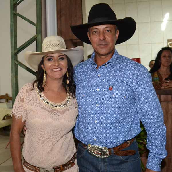 Doraci e José Donizete celebram 25 anos de casados
