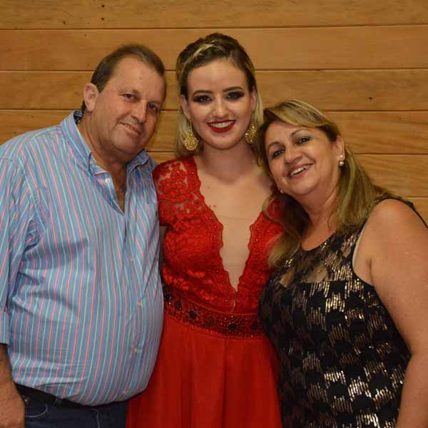 9º ano da Escola Drº Cláudio de Souza se forma