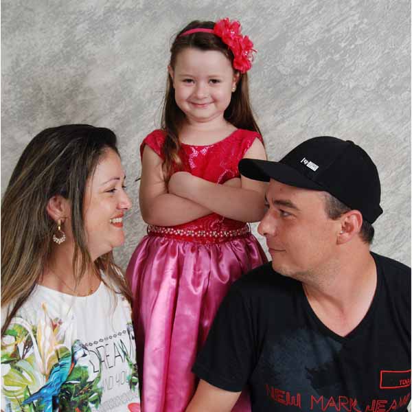 Gabriela faz 5 anos e comemora com festa na AFC