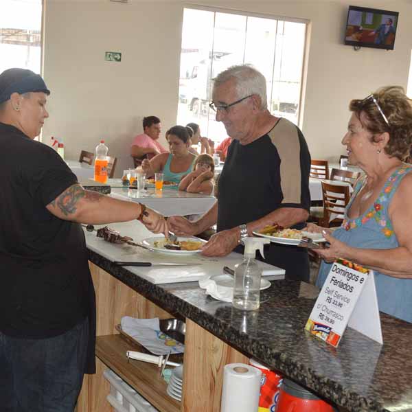Almoço especial de domingo é no Restaurante Brumado