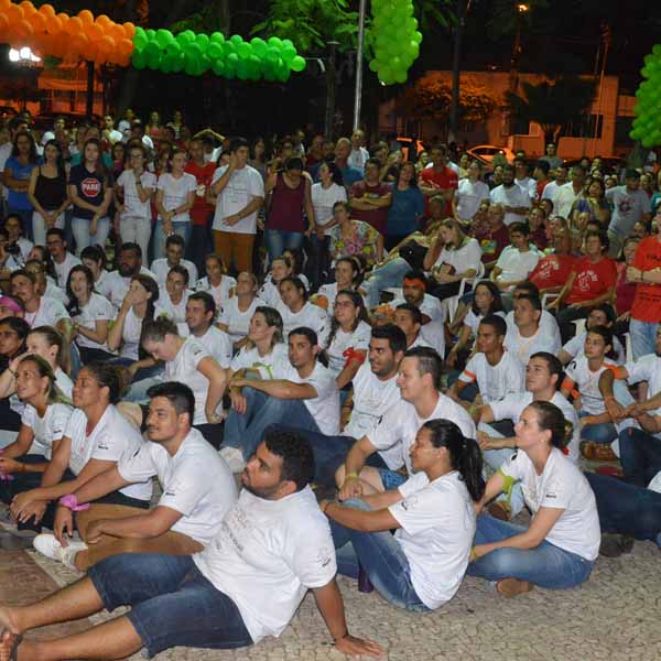5º Acampamento Juvenil encerra com missa na Praça da Igreja Matriz