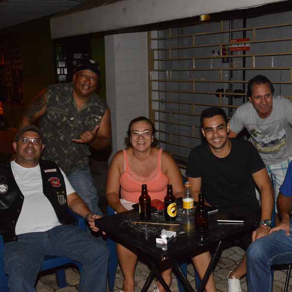 Encontro do Carcará Moto Clube contou com música ao vivo