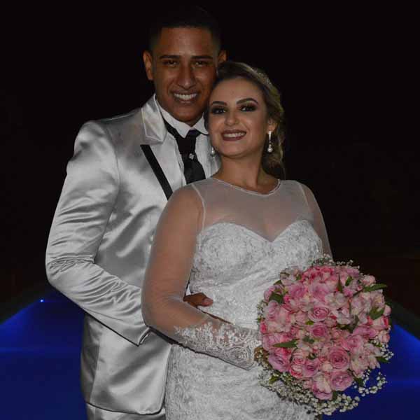 Festa é realizada para celebrar a união de Ariane e Bruno