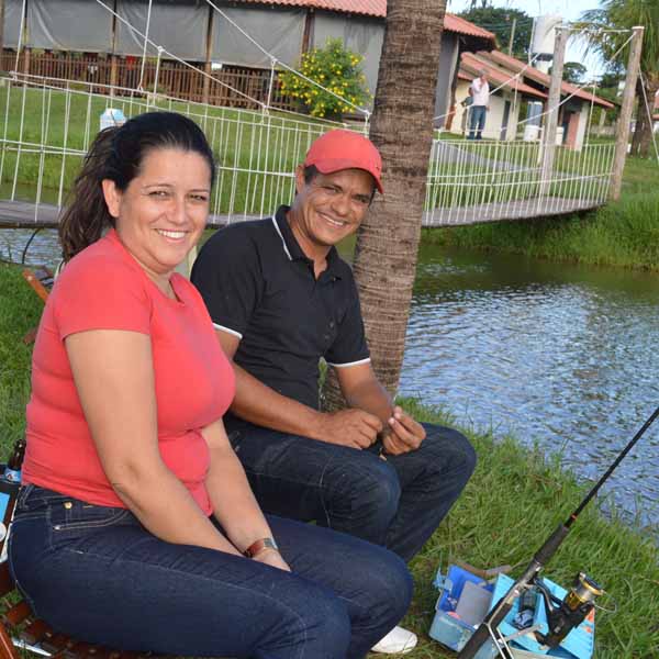 Tarde de domingo é marcada por muita animação no Pesqueiro Dona Maria