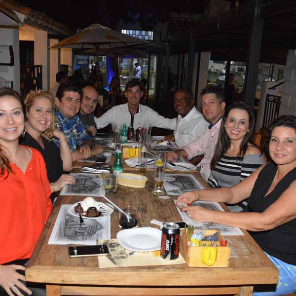 Ao som de saxofone, gente bonita prestigia a noite de sábado na Luss Choperia