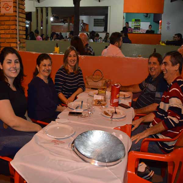 Sábado foi uma noite propícia para se deliciar na Dom Pepe