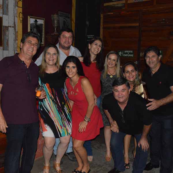 Dupla Luis Fernando e Rafael se apresenta no Jesse James