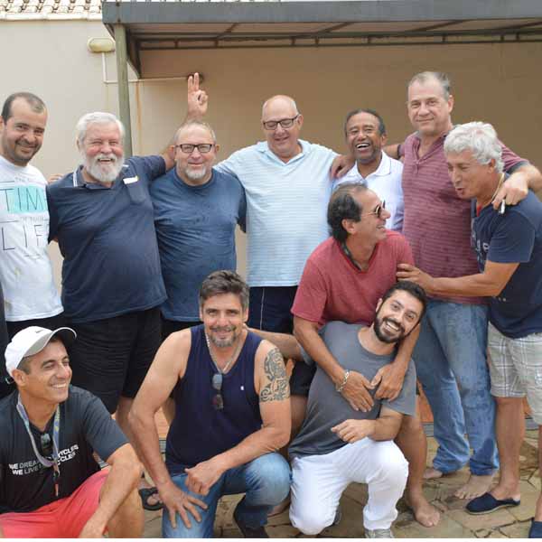 Membros da 'Las Golondrinhas' se reúnem para comemorar o Carnaval