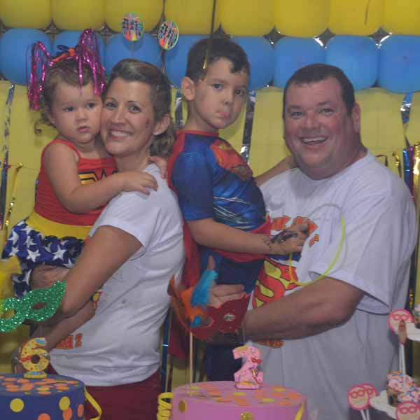 Maria Clara e Luiz Felipe comemoram mais um ano de vida