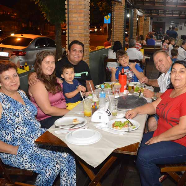 Sábado especial é no Dom Pepe Pizzaria
