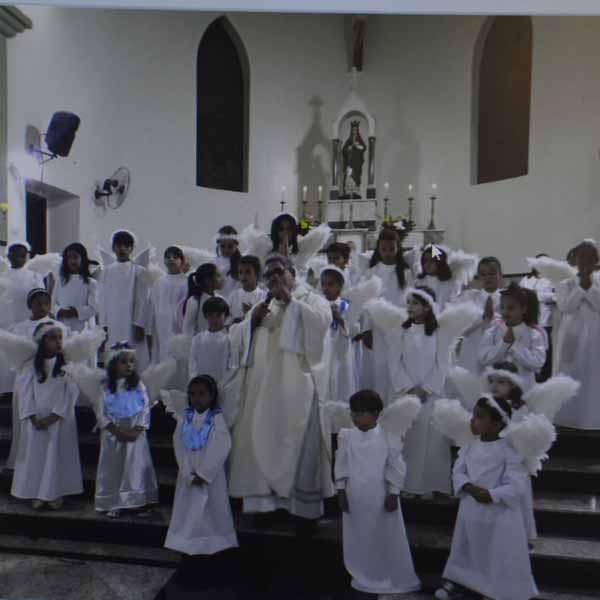 Nossa Senhora de Fátima é coroada na paróquia de Lutécia