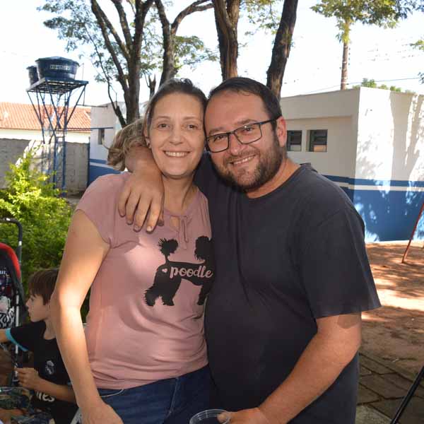Manoel Azoia Neto reúne a galera para comemorar o seu aniversário