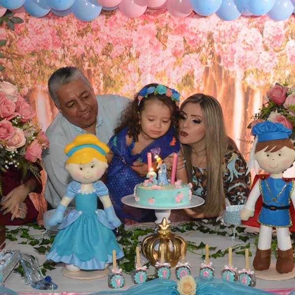 Vitória Maria comemora 3 aninhos e ganha linda festa