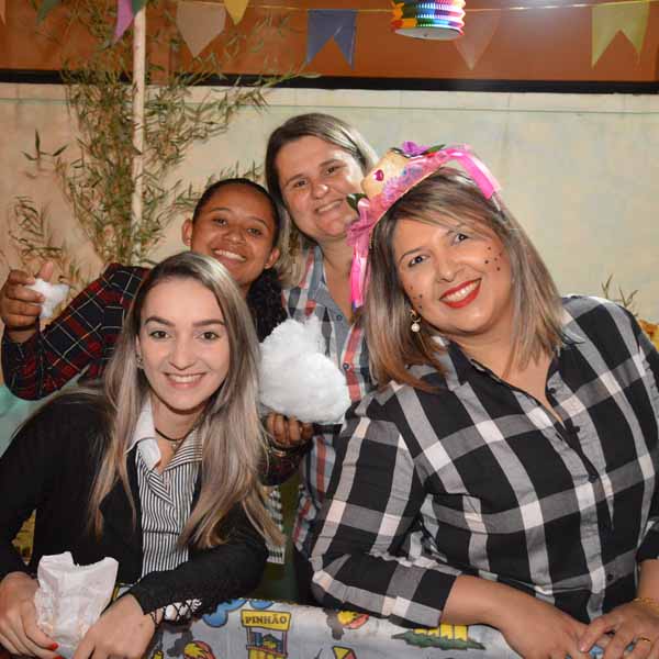 Studio Academia promove grande arraiá junino