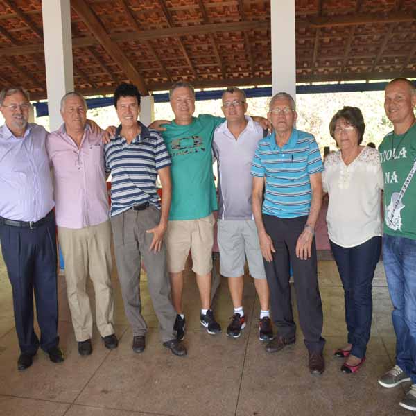Família Aquino se reúne para confraternização