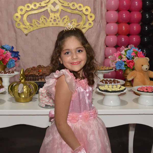 Princesa Maria Clara ganha linda festa para comemorar os seus 8 aninhos