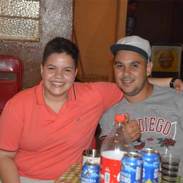 Letícia Requalque comemora a chegada da maior idade