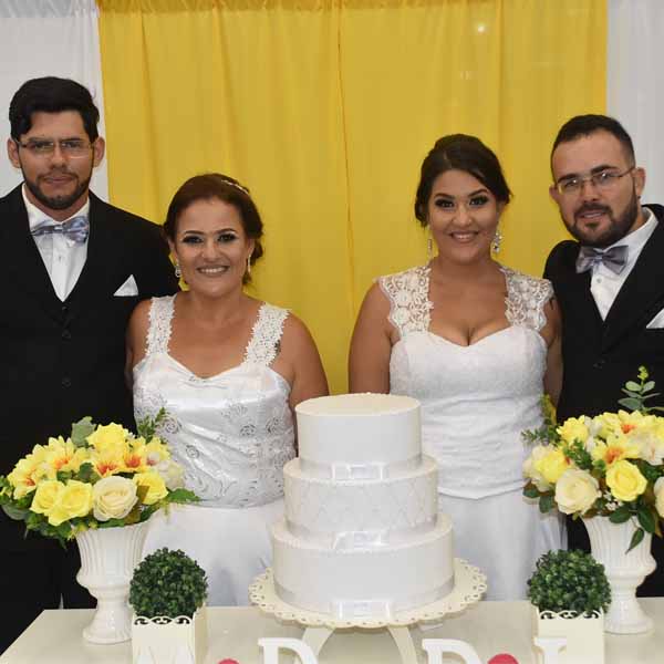 Casamento em dose dupla. Mãe e Filha celebram união pelo matrimônio