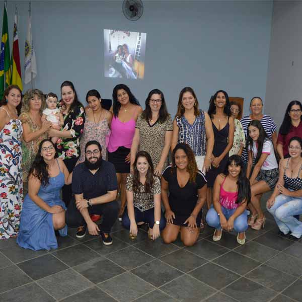 Rotaracty Club comemora dia das Mães