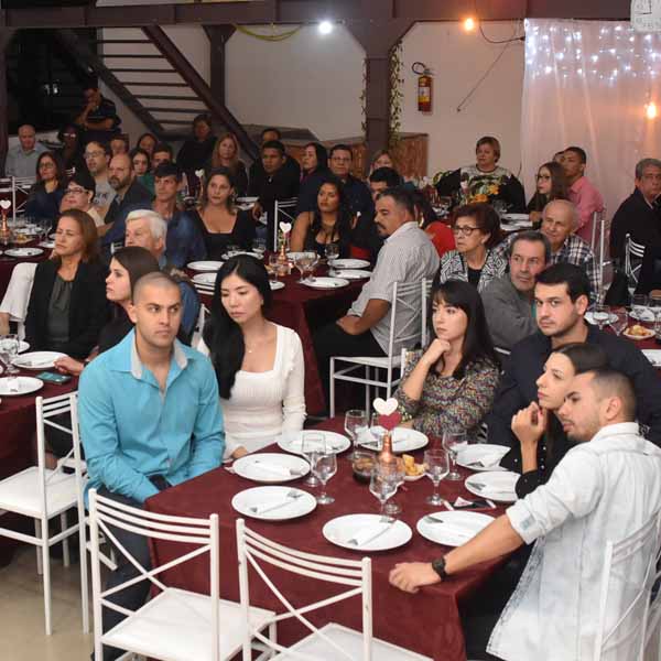 Cristo Salva Sede promoveu Jantar de Casais neste sábado.