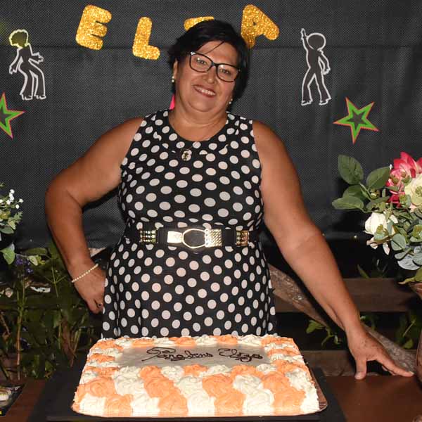 Elza Maria comemora seus 60 anos com tema dos anos 70 e 80.