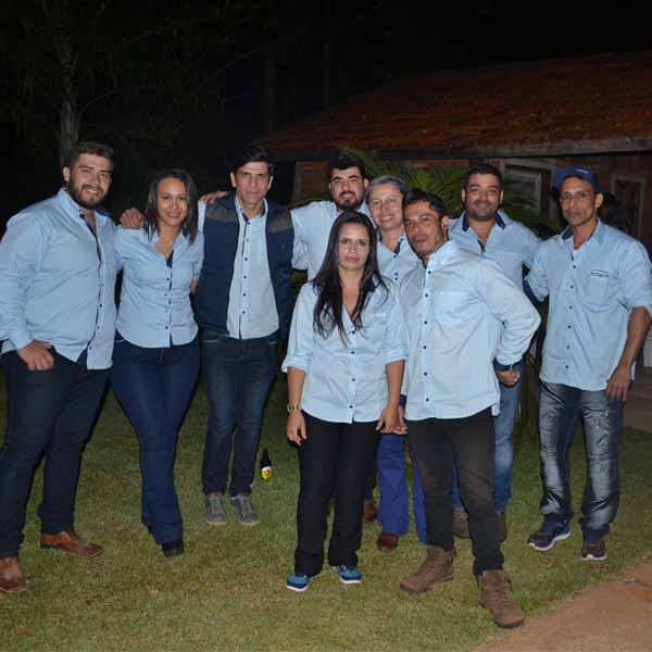 Coopermota reúne clientes e cooperados em festa junina