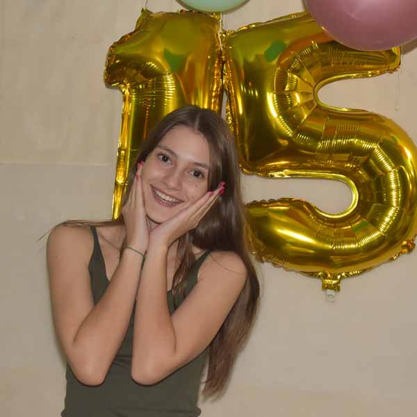Gabriela Carvalho celebra a chegada dos seus 15 anos